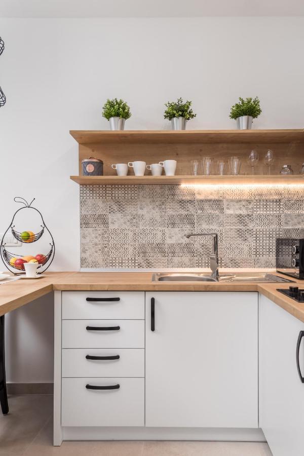 Srnec Apartments - Korzo Риека Экстерьер фото