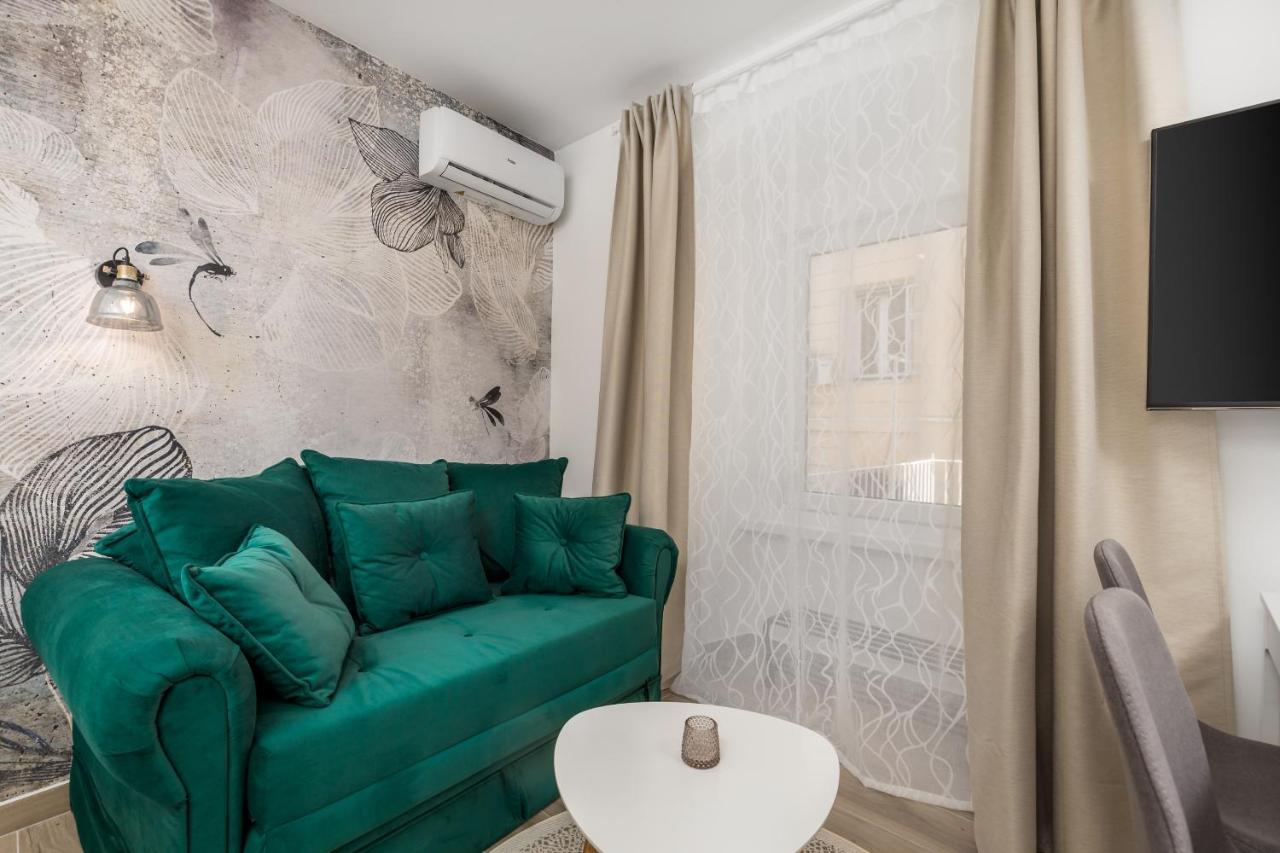 Srnec Apartments - Korzo Риека Экстерьер фото